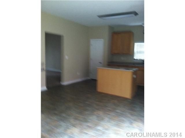 725 Rocky Glen Dr, York, SC 29745