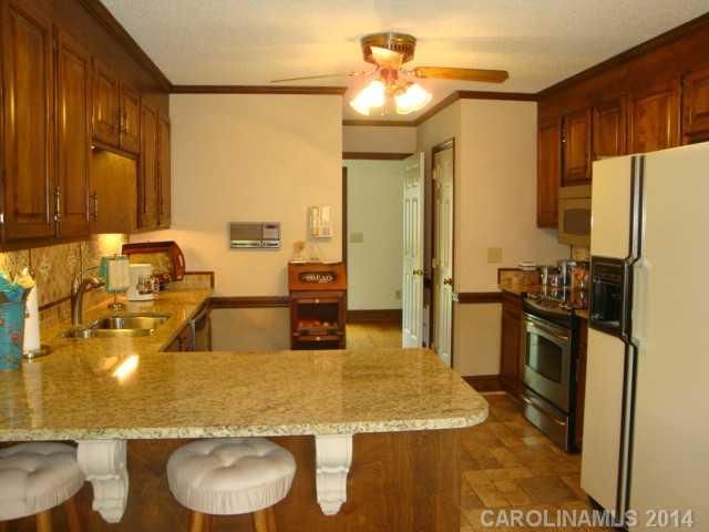 5900 Gold Wagon Ln, Mint Hill, NC 28227