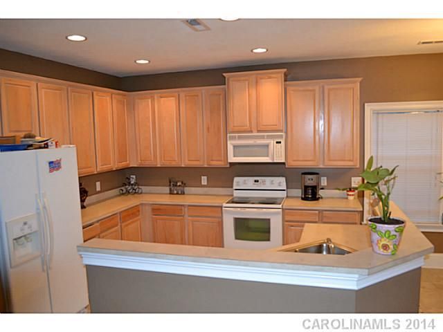 105 Ashton Woods Ct, Mount Holly, NC 28120