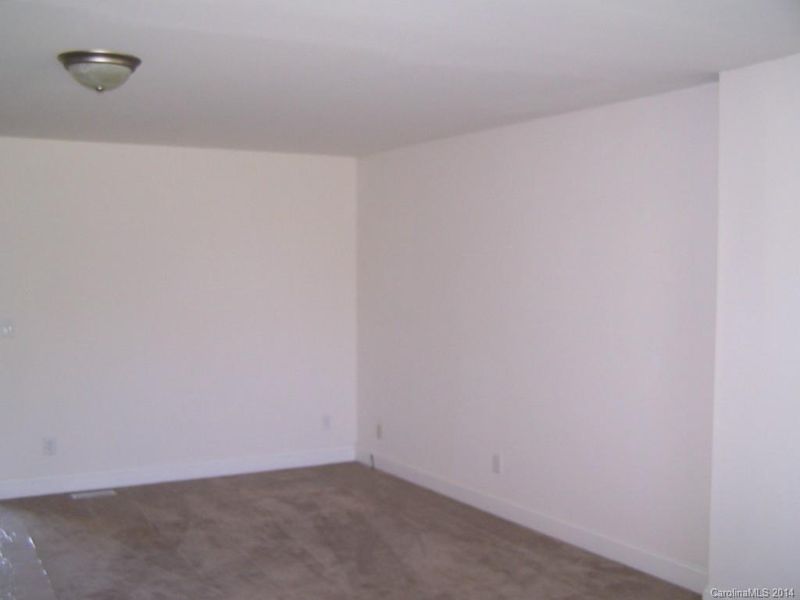 117 Burning Ln, Stony Point, NC 28678