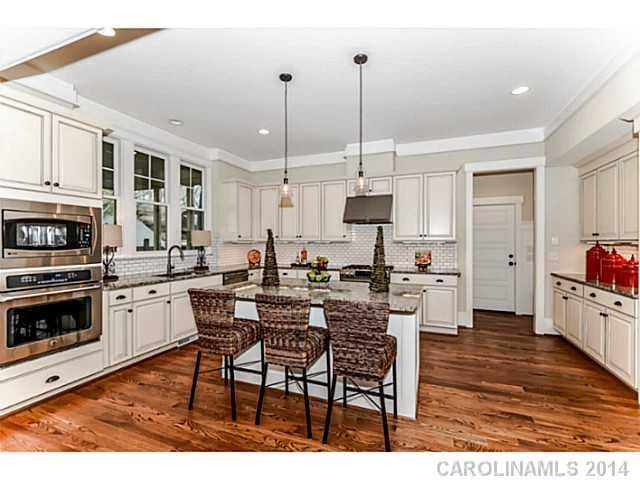 5530 Closeburn Rd, Charlotte, NC 28210