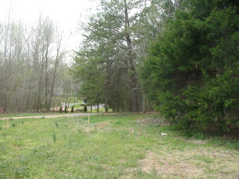 852 Stateline Rd, Clover, SC 29710