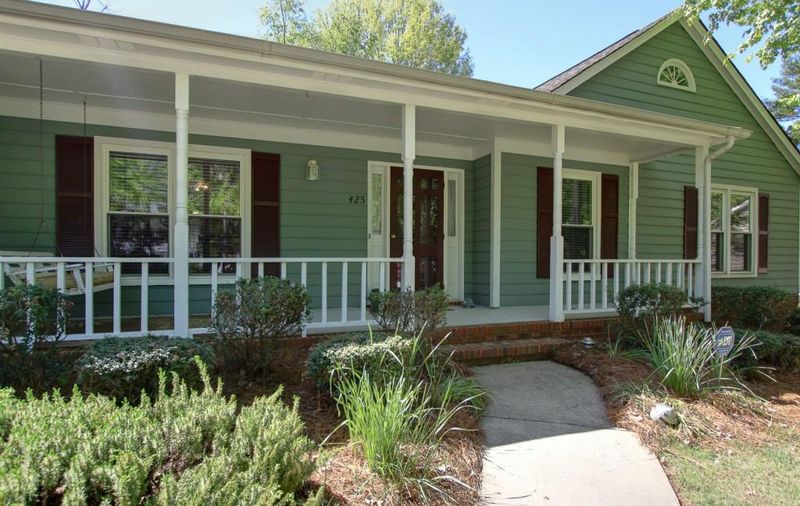 425 Silversmith Ln, Charlotte, NC 28270