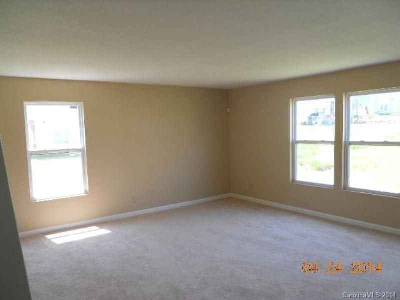 1310 Phil Oneil Dr, Charlotte, NC 28215