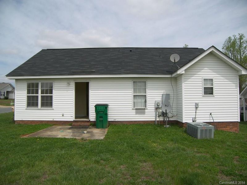 2004 Helen Harper Ct, Charlotte, NC 28216