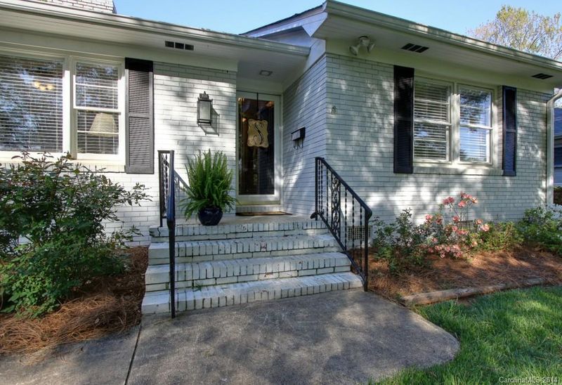 4310 Walker Rd, Charlotte, NC 28211