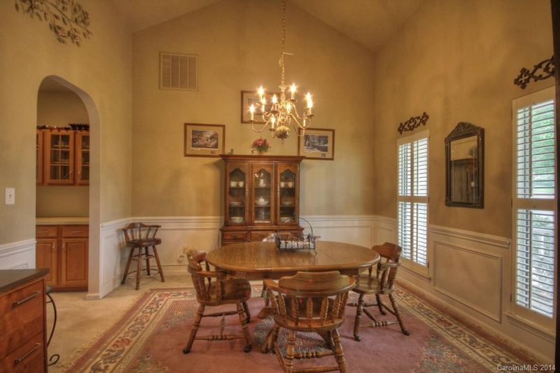 123 Chaucer Ln, Mooresville, NC 28117
