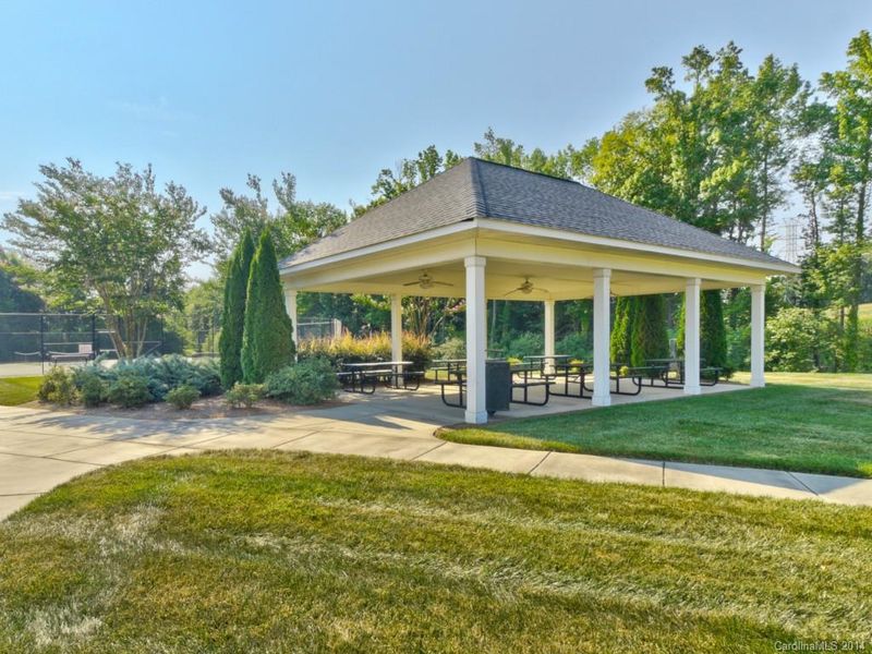 2913 Donegal Dr #360, Kannapolis, NC 28081