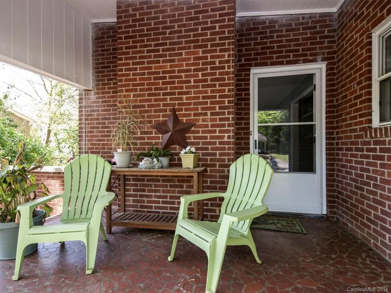 1349 Drexmore Ave, Charlotte, NC 28209