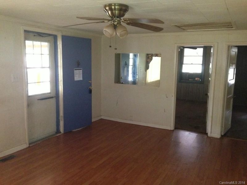 3823 Davis Ave, Charlotte, NC 28208