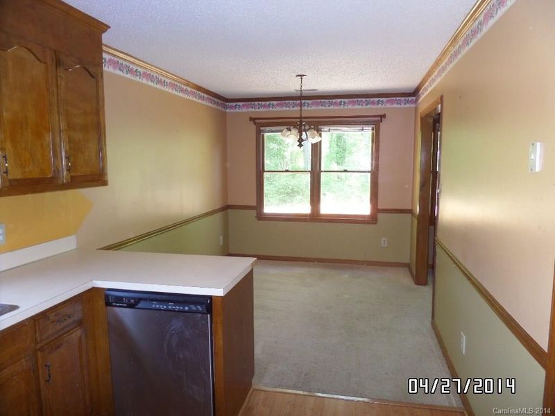 2023 Hedgelawn Dr, Charlotte, NC 28262