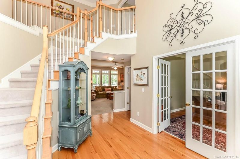 4101 Wallbrook Dr, Matthews, NC 28105