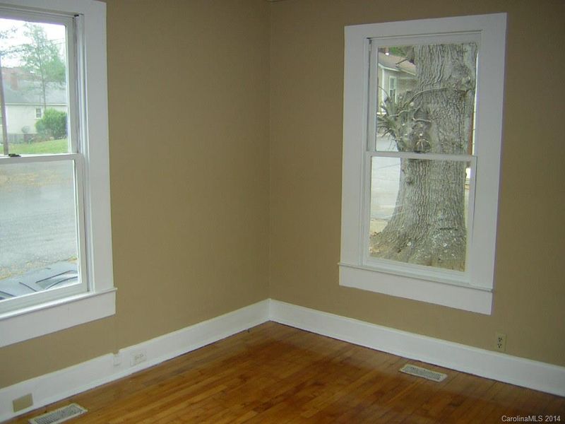 600 Carver St, Kannapolis, NC 28083