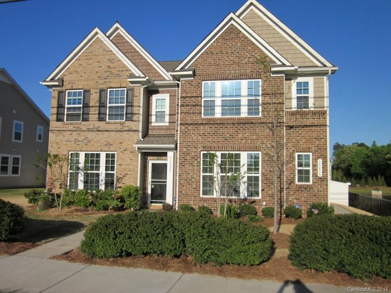 18416 Catawba Ave #2002, Cornelius, NC 28031
