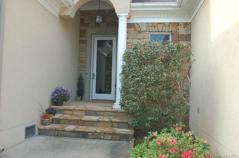 17425 Summer Place Dr, Cornelius, NC 28031