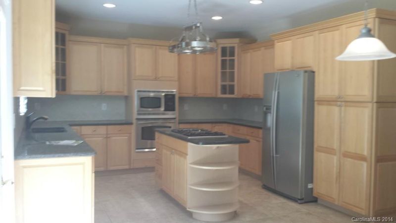 595 Beaten Path Rd, Mooresville, NC 28117