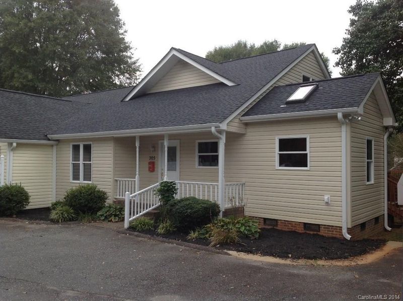 305 Forney Ave #305, Lincolnton, NC 28092