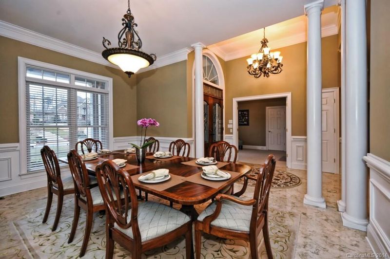 9111 Unbridle Ln, Waxhaw, NC 28173