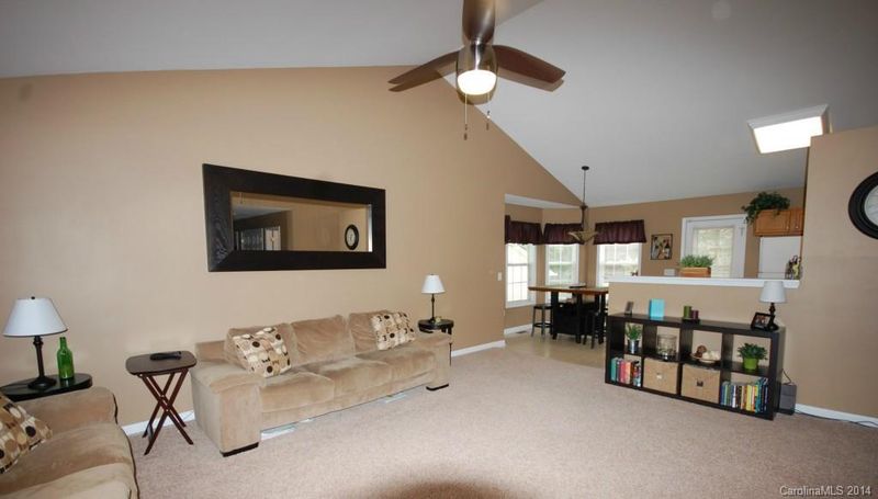 2080 Samantha Dr, Kannapolis, NC 28083