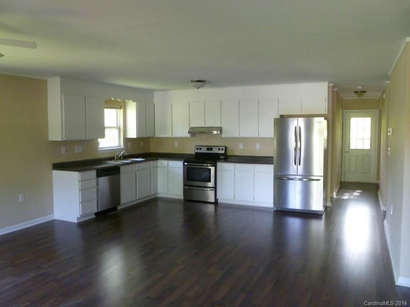 107 Mock Rd, Davidson, NC 28036