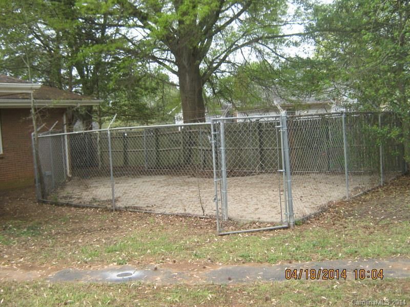 7106 Pawtuckett Rd, Charlotte, NC 28214