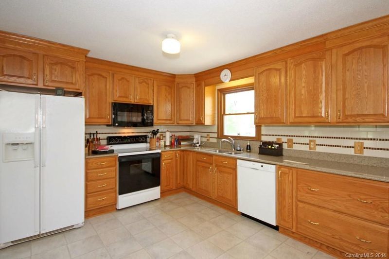 111 Hunter Green Ln #9&10, Mooresville, NC 28115