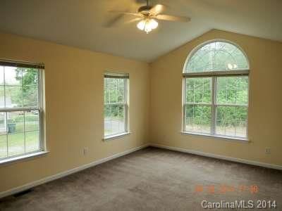 2121 E Propst St, Gastonia, NC 28054