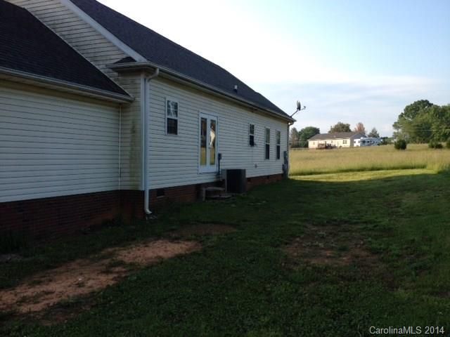 161 Tranquillity Ln, Harmony, NC 28634