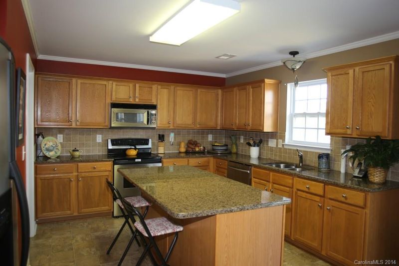 138 Maple Falls Way, Mooresville, NC 28115