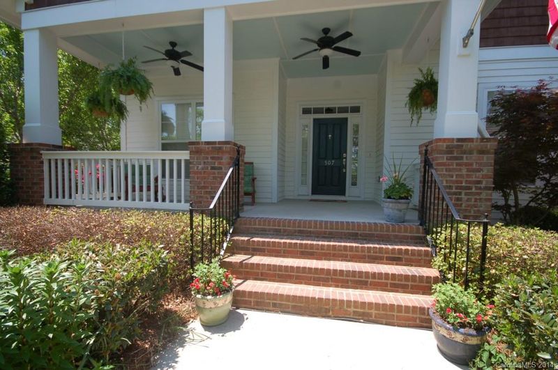507 Academy St, Mcadenville, NC 28101