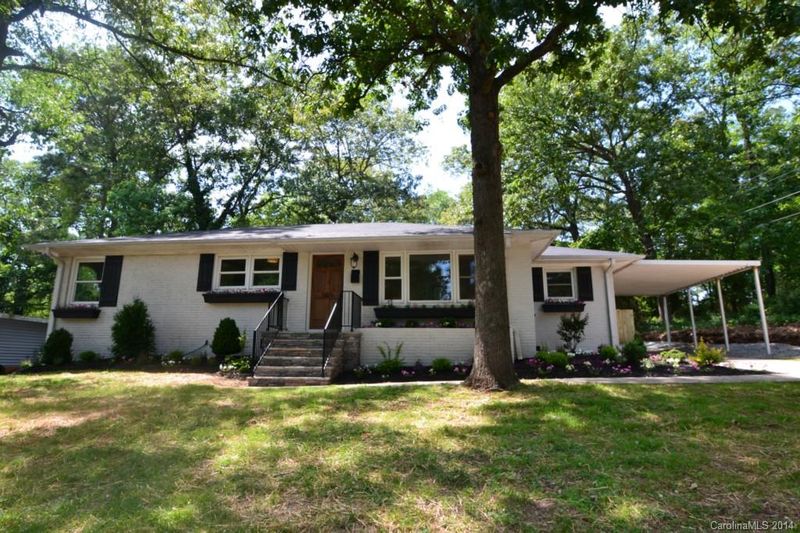 3419 Hayes Ct, Charlotte, NC 28205