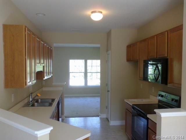 522 E Iredell Ave, Mooresville, NC 28115