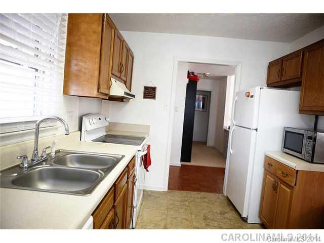 7724 Elm Tree Ln, Charlotte, NC 28227