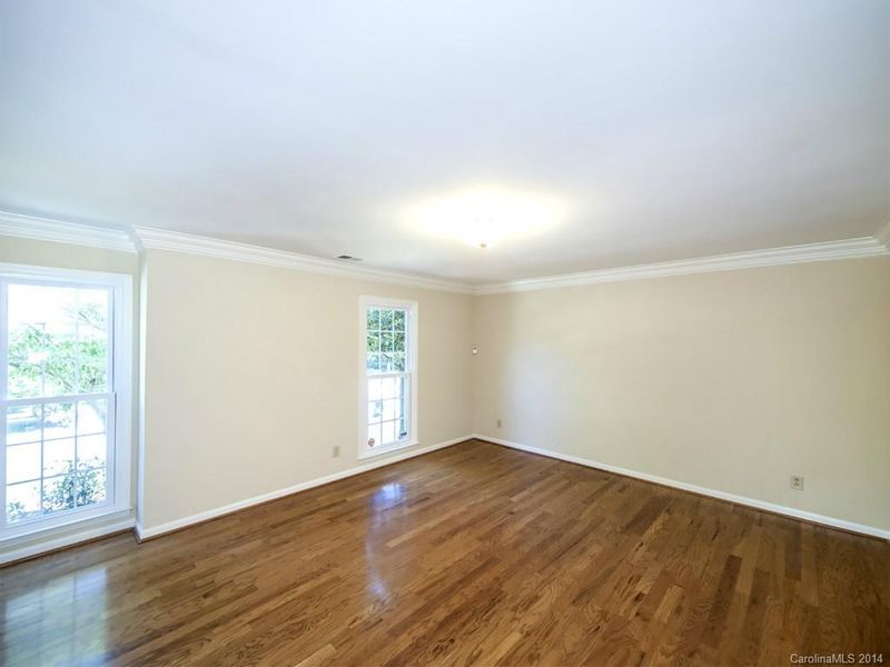 6109 Hickory Forest Dr, Charlotte, NC 28277