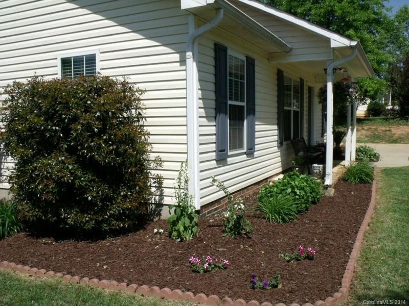103 E Panther Creek Rd #4, Troutman, NC 28166