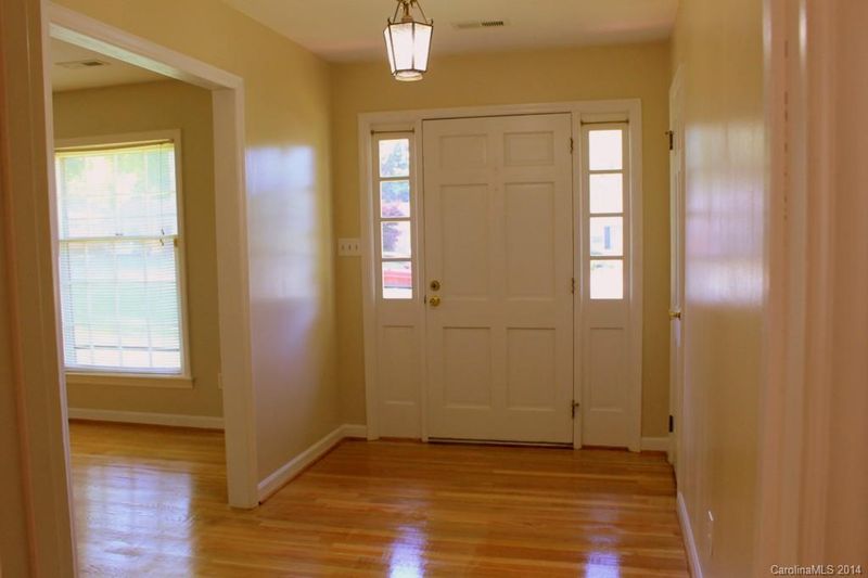 1522 Fuller Dr, Gastonia, NC 28052