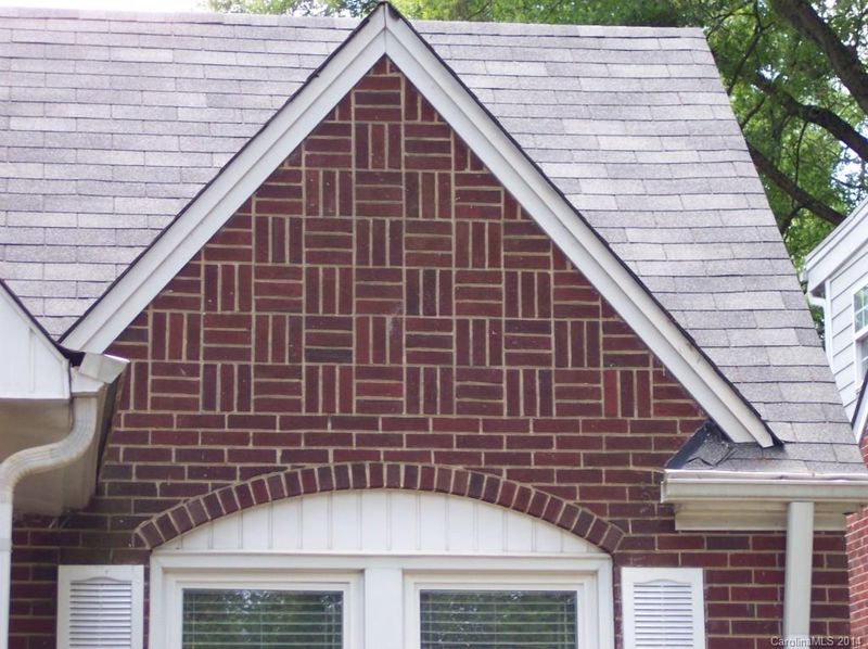 2328 Commonwealth Ave, Charlotte, NC 28205