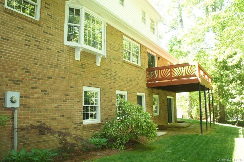 3020 Mt Vernon Dr, Gastonia, NC 28056