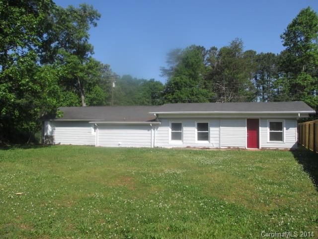 1663 Roseland Dr, Lincolnton, NC 28092