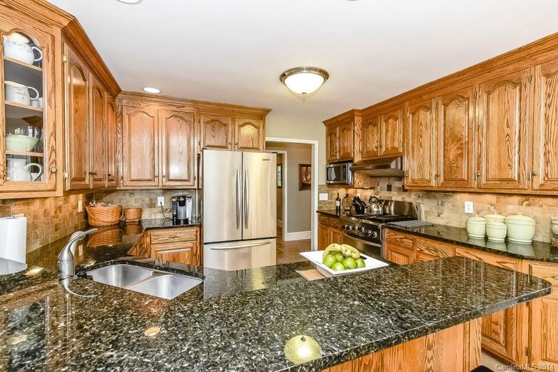 11291 Olde Cedar Ct, Davidson, NC 28036