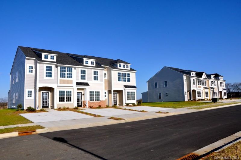 247 Halton Crossing Dr #247, Concord, NC 28027