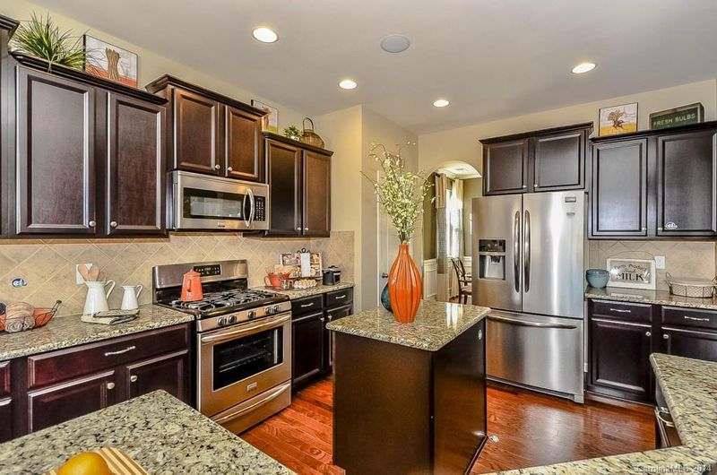 2733 Smethwick Ln #99, Gastonia, NC 28056
