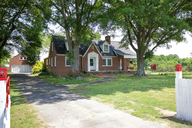 5901 E 27 Hw, Iron Station, NC 28080