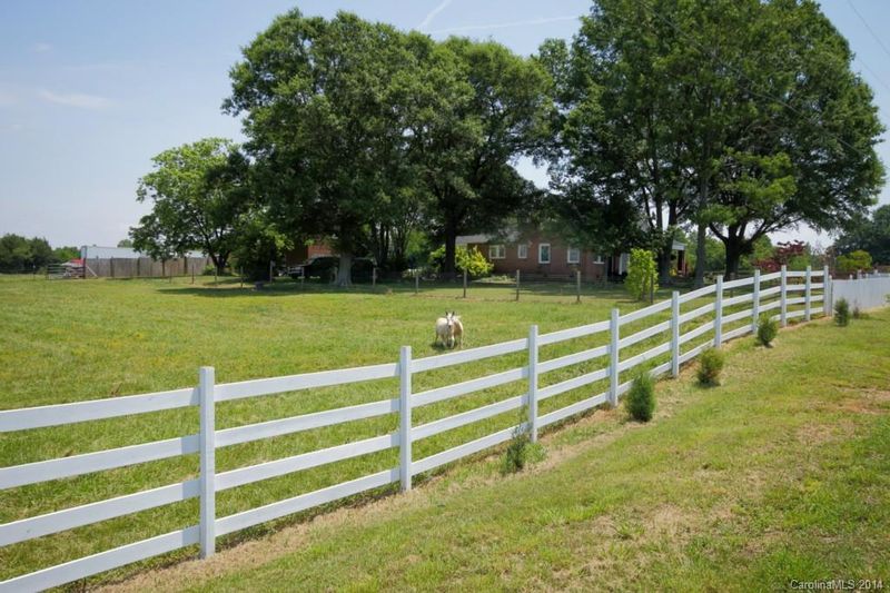 5901 E 27 Hw, Iron Station, NC 28080