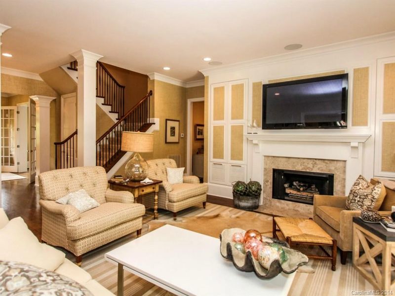 9106 Heydon Hall Cir, Charlotte, NC 28210