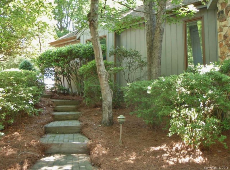 4 Constellation Dr, Lake Wylie, SC 29710