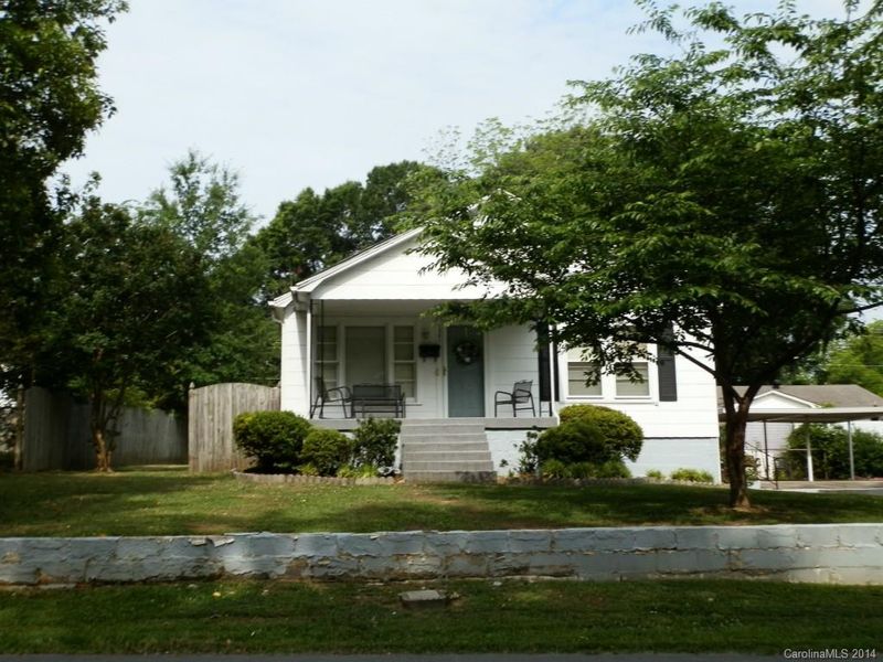 1221 Cranberry St N, Monroe, NC 28110