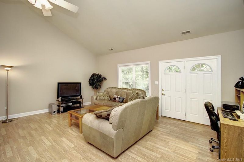 204 Arbor Dr, Waxhaw, NC 28173