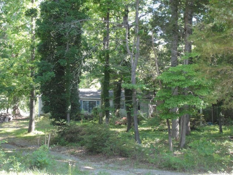 6766 Emerald Isle Dr, Sherrills Ford, NC 28673