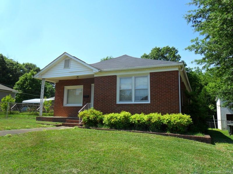101 Ballard St E, Cherryville, NC 28021